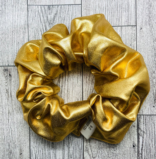 B.C JAMES CO. Gold shines SCRUNCHIE